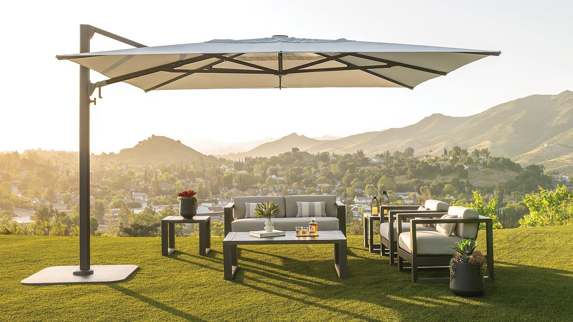 Portable Outdoor Towel Tree – Leaders Furniture