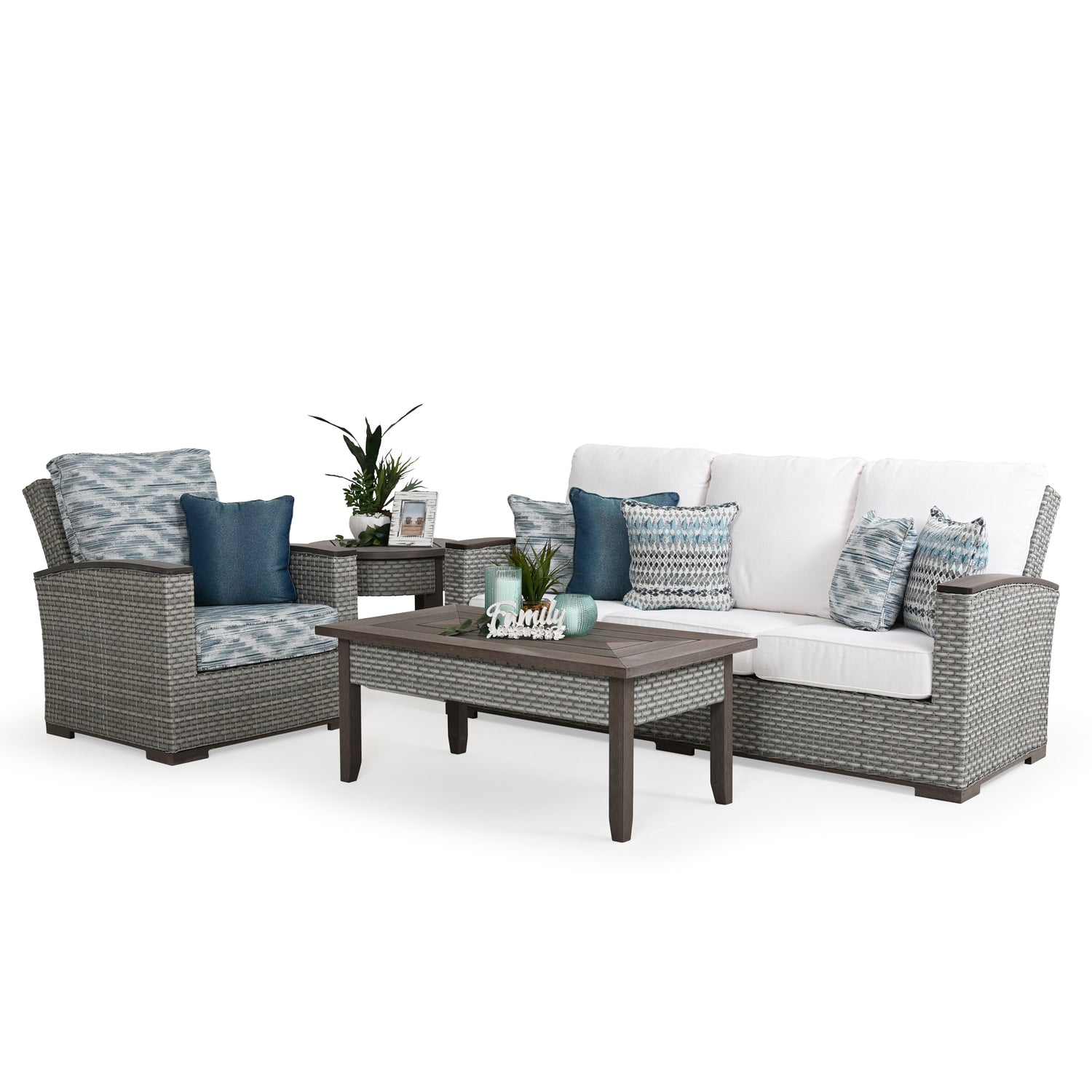 Retreat Outdoor Wicker Round End Table